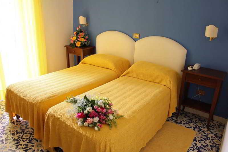 Grand Hotel Hermitage Sant'Agata sui due Golfi Exterior photo