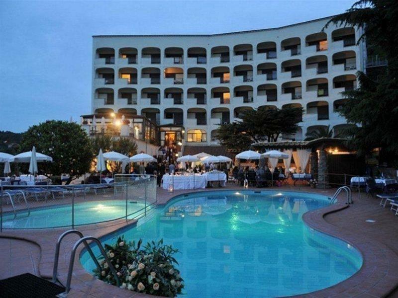 Grand Hotel Hermitage Sant'Agata sui due Golfi Exterior photo